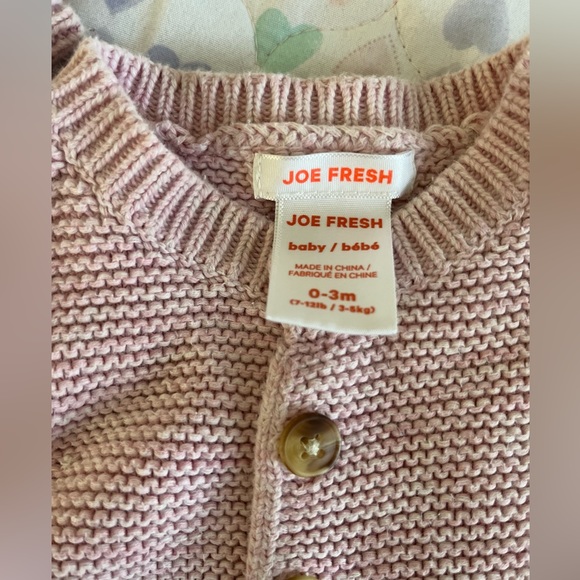 A lot of baby girl clothes , from 0-9 months. Like New - Picture 7 of 8